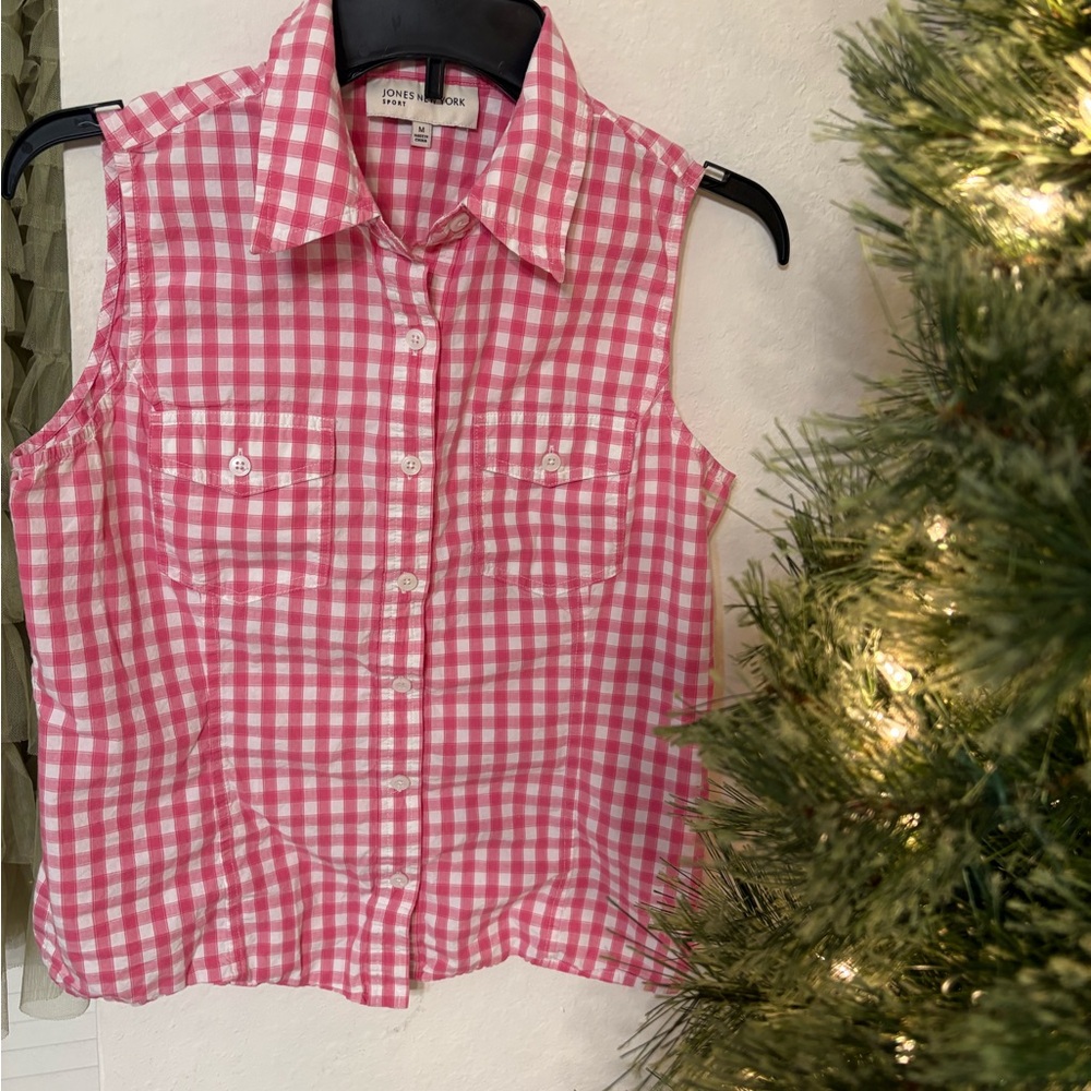 Jones New York Pink Gingham Women’s Button Down Sleeveless Top. - Picture 4 of 9